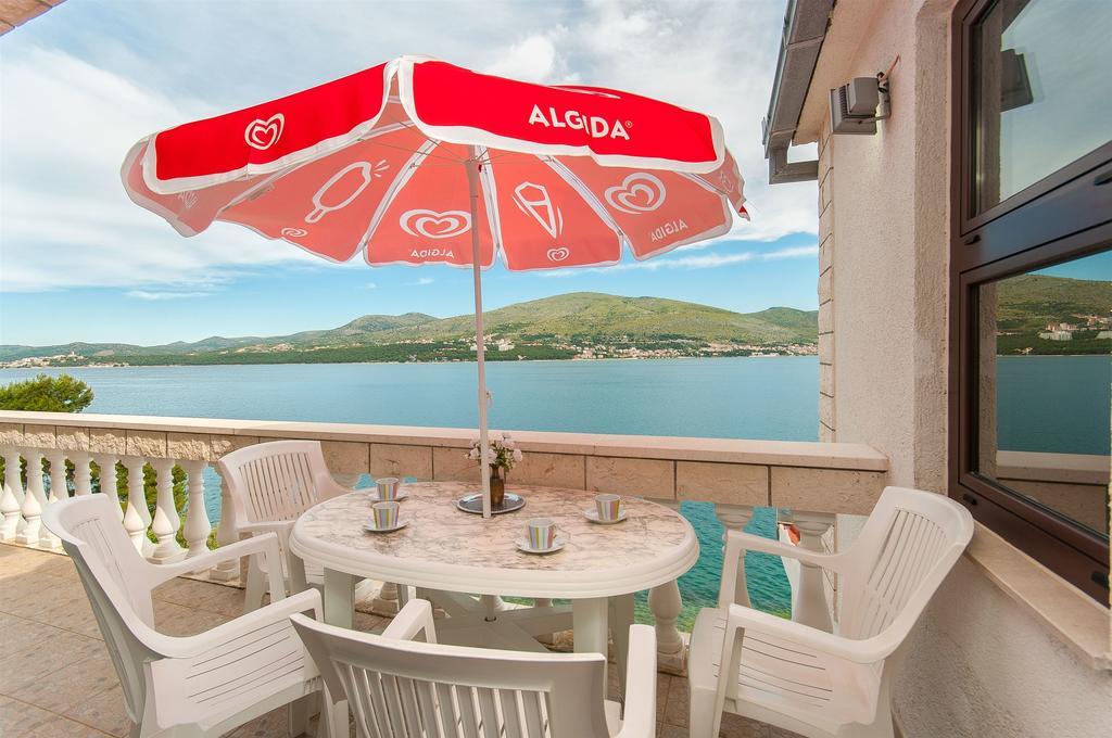Apartments Natasa Trogir Exterior photo