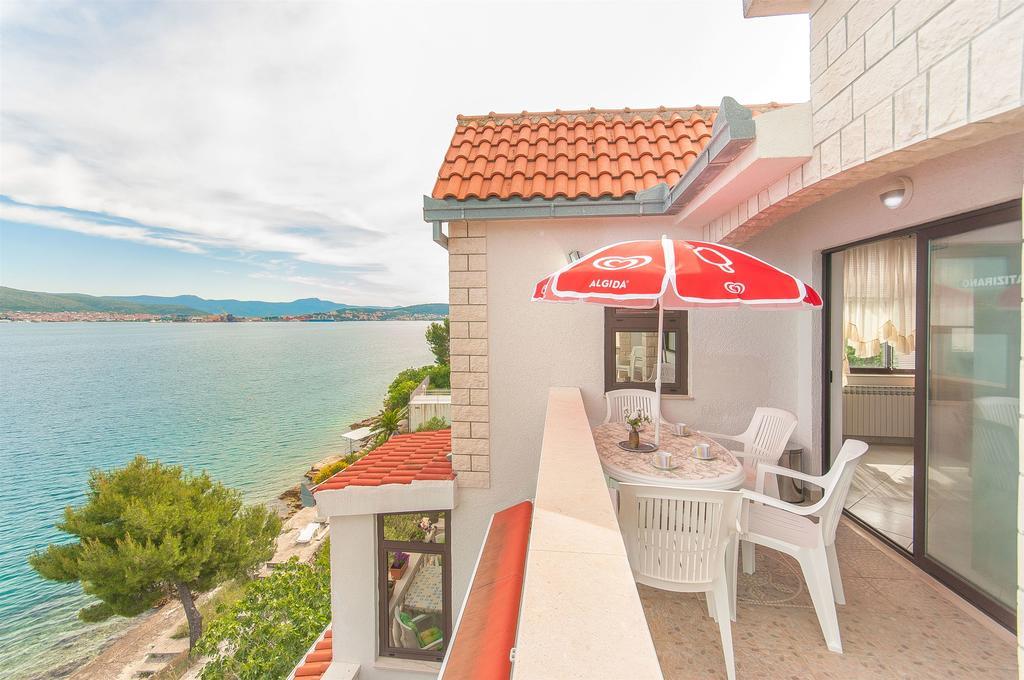 Apartments Natasa Trogir Exterior photo