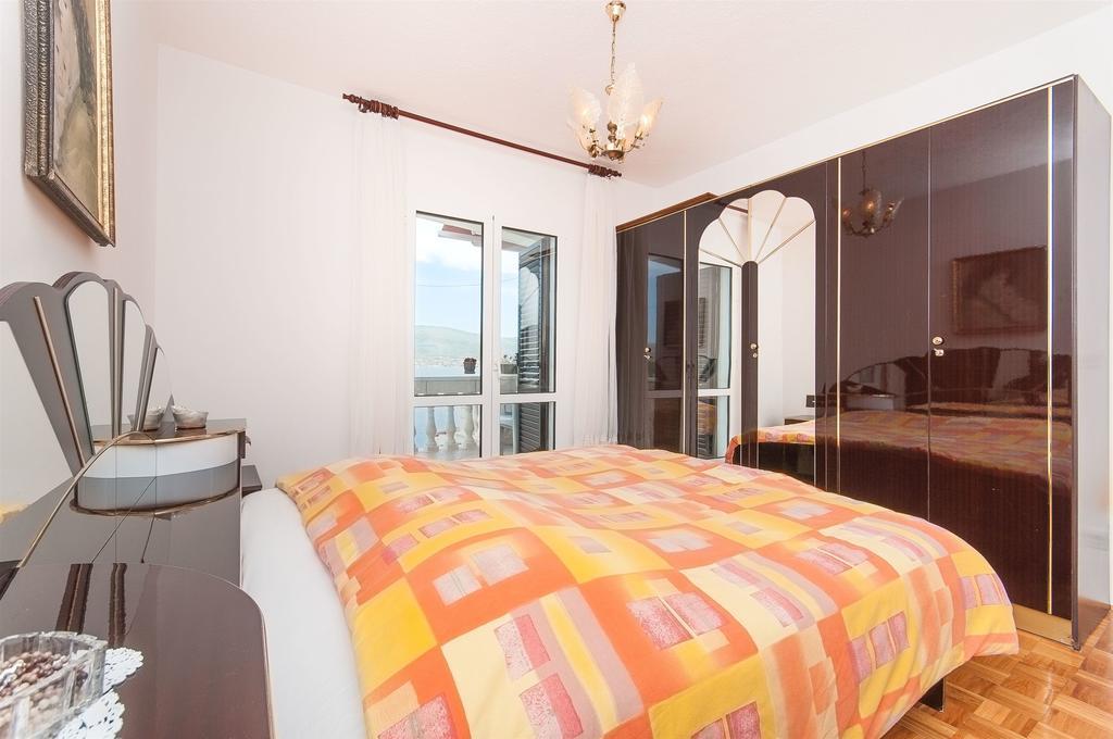 Apartments Natasa Trogir Exterior photo